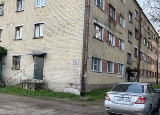 Сдаю в аренду 1-комнатную квартиру, 35 м2, Псков, улица Николая Васильева, 83