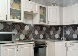 Продаю двухкомнатную квартиру, 67.2 м2, Челябинск, улица Генерала Мартынова, Курчатовский район