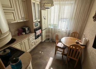 Продается 2-ком. квартира, 53.6 м2, Красноярский край, улица Микуцкого, 8