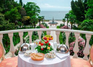 Продаю 2-комнатную квартиру, 67 м2, Сочи, улица Просвещения, 96/1, микрорайон Центральный