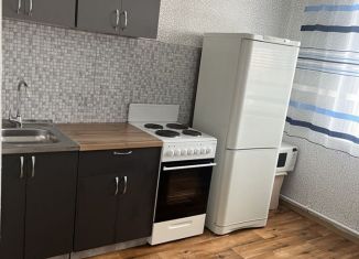 Продаю однокомнатную квартиру, 32 м2, Челябинск, Южноуральская улица, 11