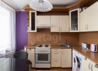 Продаю 3-комнатную квартиру, 60.8 м2, Тюмень, улица Пермякова, 39