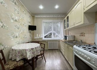 Продаю трехкомнатную квартиру, 65 м2, Старый Оскол, улица Победы, 30