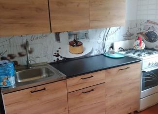 Сдача в аренду 2-ком. квартиры, 47 м2, Салават, улица Ленина, 78