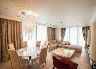 Продам 4-ком. квартиру, 215 м2, Сочи, улица Орджоникидзе, 17, микрорайон Центральный