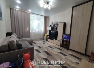 2-ком. квартира на продажу, 48.6 м2, Бор, Коммунистическая улица, 7