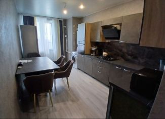 Сдам 3-ком. квартиру, 77.5 м2, Тверь, улица Сергея Лоскутова, 2