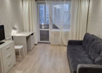 Сдаю в аренду 1-ком. квартиру, 33 м2, Уфа, улица Цюрупы, 85