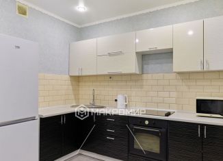 Продам 2-ком. квартиру, 59.5 м2, Татарстан, Комсомольская улица