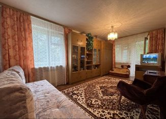 Сдается двухкомнатная квартира, 50 м2, Самарская область, проспект Карла Маркса, 290