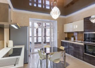 Продажа пятикомнатной квартиры, 225.4 м2, Тюмень, улица Кирова, 8