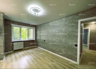 Продается 2-ком. квартира, 45 м2, Сочи, улица Островского, 71