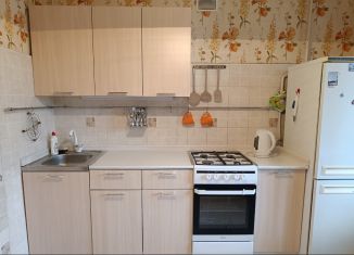 Сдаю 1-комнатную квартиру, 37.8 м2, Колпино, улица Коммуны, 23