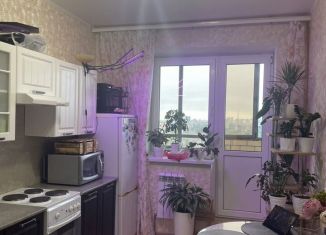 Продам 2-комнатную квартиру, 57.4 м2, Воронеж, улица Хользунова