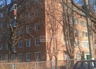 Продается 4-ком. квартира, 100.2 м2, Армавир, улица Матвеева, 151