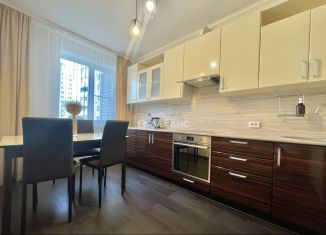 Продажа 3-ком. квартиры, 77.8 м2, Владимир, Гвардейская улица, 15