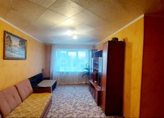 Продаю трехкомнатную квартиру, 57.8 м2, Стерлитамак, Коммунистическая улица, 24