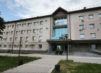 Сдам в аренду торговую площадь, 1 м2, Тюмень, Привокзальная улица, 9