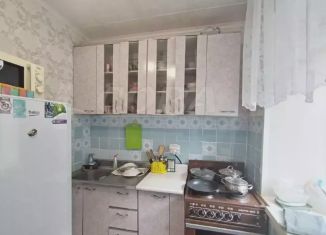 Продается 2-ком. квартира, 43 м2, Тобольск, Рощинский переулок, 60