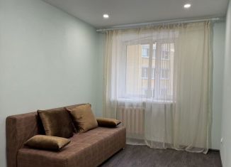 Сдача в аренду 1-ком. квартиры, 30 м2, Тюмень, улица Максима Горького, 10к1