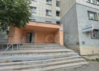 Продажа двухкомнатной квартиры, 41 м2, Тюмень, улица 30 лет Победы, 142