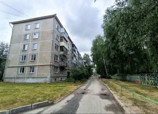 Трехкомнатная квартира на продажу, 60 м2, Йошкар-Ола, Пролетарская улица, 69А, 10-й микрорайон