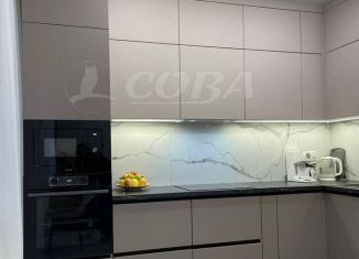 Продается 3-ком. квартира, 74.5 м2, Тюмень, улица Тимофея Чаркова, 81к2