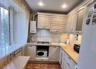 Продается 3-ком. квартира, 55 м2, Сызрань, Интернациональная улица, 145