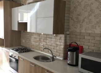 Продам 2-ком. квартиру, 42.8 м2, Калининград, улица Маршала Жукова, 11