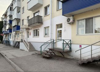 Сдается в аренду помещение свободного назначения, 42 м2, Октябрьский, улица Свердлова, 39