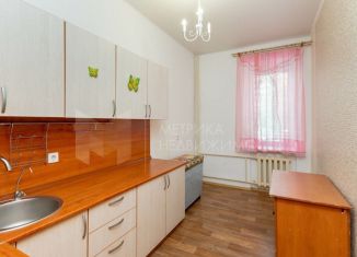 Продается 2-комнатная квартира, 54.8 м2, Тюмень, улица Избышева, 6, ЖК Нефтяник