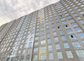 Продаю 3-комнатную квартиру, 112 м2, Махачкала, улица Перова, 13Б