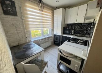 Продается 2-ком. квартира, 48.6 м2, посёлок городского типа Судиславль, Краснооктябрьская улица, 71