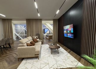 Трехкомнатная квартира на продажу, 130 м2, Грозный, улица Сайпуддина Шарпудиновича Лорсанова, 14