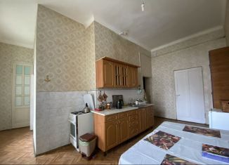 Комната в аренду, 14 м2, Санкт-Петербург, 14-я линия Васильевского острова, 11/38, Василеостровский район