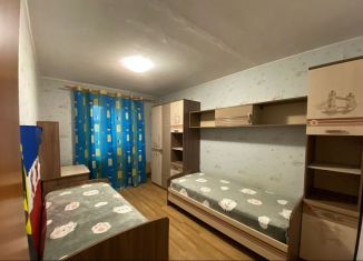 Продаю 2-ком. квартиру, 54.1 м2, Стрежевой, улица Строителей, 80