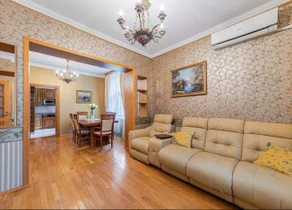 Сдается в аренду 4-ком. квартира, 98 м2, Москва, Студенческая улица, 11, метро Киевская