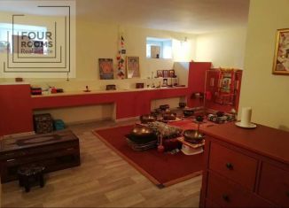 Продаю помещение свободного назначения, 45.6 м2, Санкт-Петербург, набережная Адмирала Лазарева, 20, метро Чкаловская