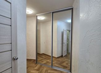 Сдам двухкомнатную квартиру, 55 м2, Липецк, улица И.В. Свиридова, 10