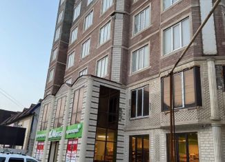 Продается 2-ком. квартира, 50 м2, Махачкала, проспект Амет-хана Султана, 9