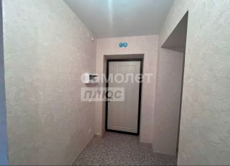 Продам 3-ком. квартиру, 59 м2, Серов, улица Ленина, 207