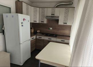 Аренда 1-ком. квартиры, 37 м2, Махачкала, улица Мирзабекова, 223А