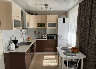 Продаю 2-ком. квартиру, 47.1 м2, Барнаул, улица Георгия Исакова, 243/53