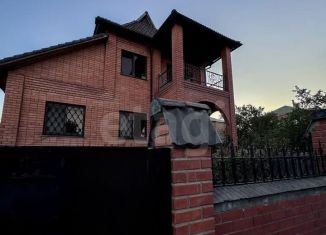 Продаю дом, 256 м2, Аксай, улица 8 Марта