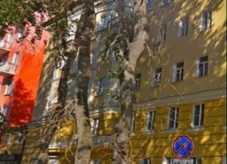 Продается двухкомнатная квартира, 50.9 м2, Мурманск, улица Самойловой, 1