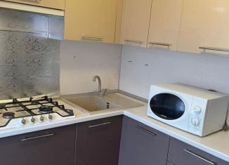 Сдача в аренду двухкомнатной квартиры, 45 м2, Саратов, проспект имени 50 лет Октября, 128