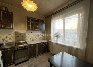 Продается двухкомнатная квартира, 53.8 м2, Смоленск, улица Рыленкова, 73