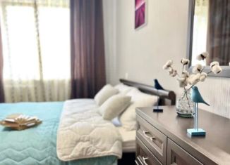 Продам двухкомнатную квартиру, 52 м2, Ростов-на-Дону, улица Жмайлова, 21