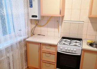 Сдаю в аренду 3-комнатную квартиру, 48 м2, Татарстан, улица Гафиатуллина, 14