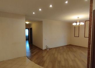 Продается трехкомнатная квартира, 111 м2, Калуга, улица Баррикад, 144